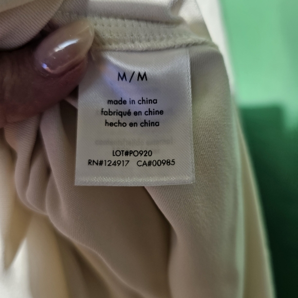 WeWoreWhat Cream Long Sleeve Dress Size Medium NWT PTP 17/18 - Picture 2 of 9